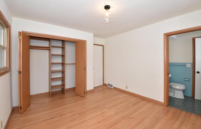 1625 W Leroy AVENUE, Milwaukee, WI 53221