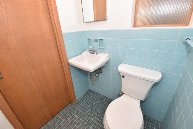 1625 W Leroy AVENUE, Milwaukee, WI 53221