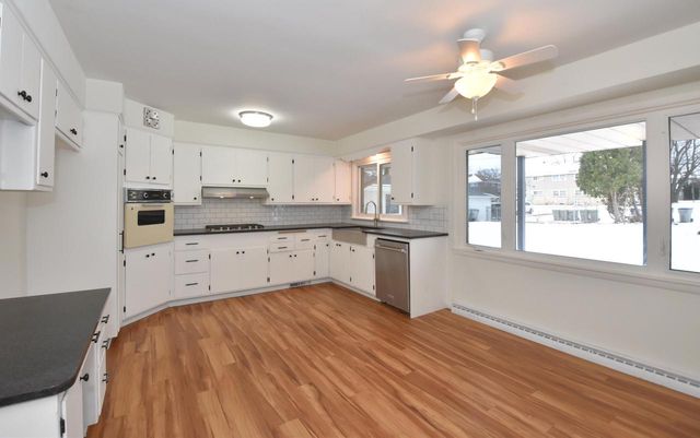 1625 W Leroy AVENUE, Milwaukee, WI 53221