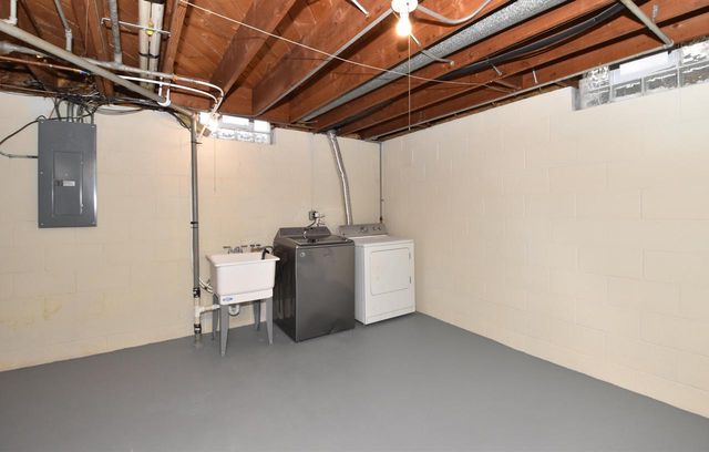 1625 W Leroy AVENUE, Milwaukee, WI 53221