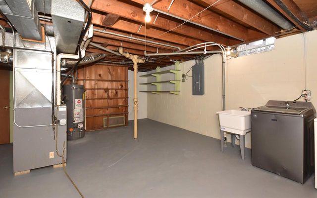 1625 W Leroy AVENUE, Milwaukee, WI 53221