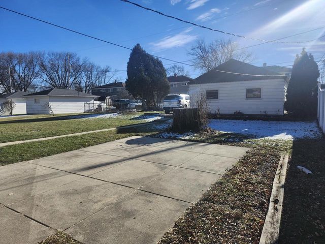 1625 W Leroy AVENUE, Milwaukee, WI 53221