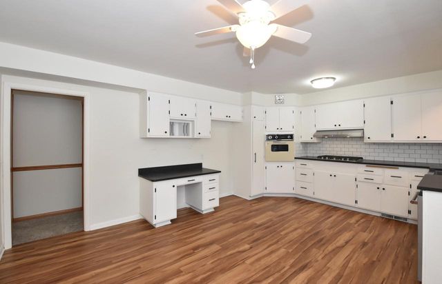 1625 W Leroy AVENUE, Milwaukee, WI 53221