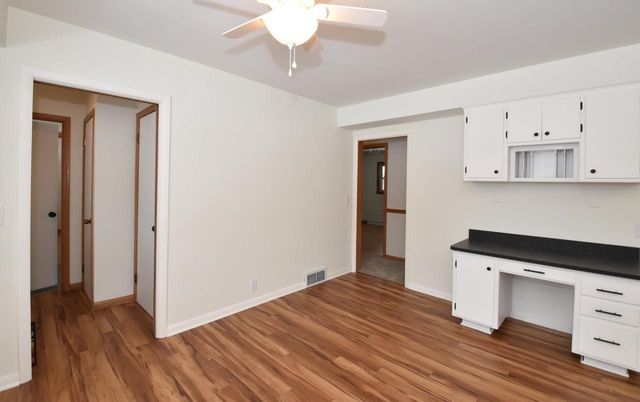 1625 W Leroy AVENUE, Milwaukee, WI 53221