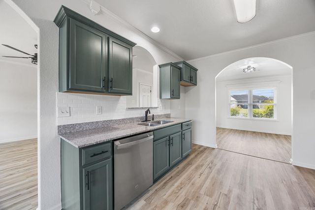 135 Harvick Circle, Cabot, AR 72023