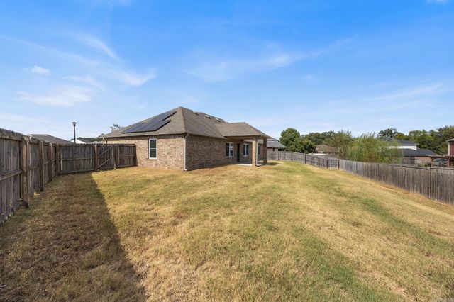 135 Harvick Circle, Cabot, AR 72023