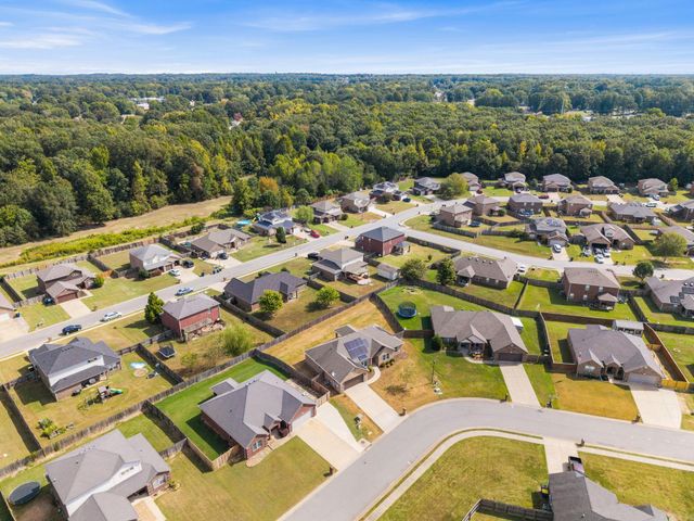 135 Harvick Circle, Cabot, AR 72023
