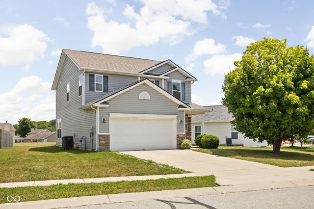 3827 Dusty Sands Road, Whitestown, IN 46075