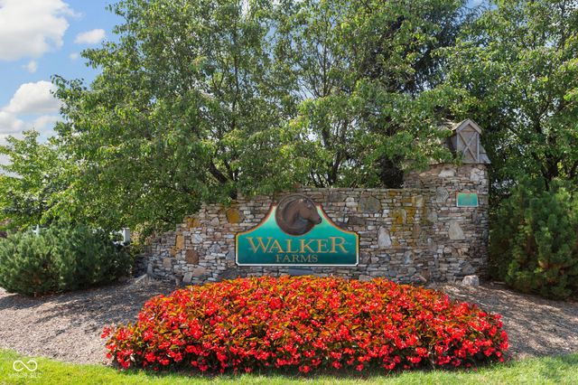 3827 Dusty Sands Road, Whitestown, IN 46075