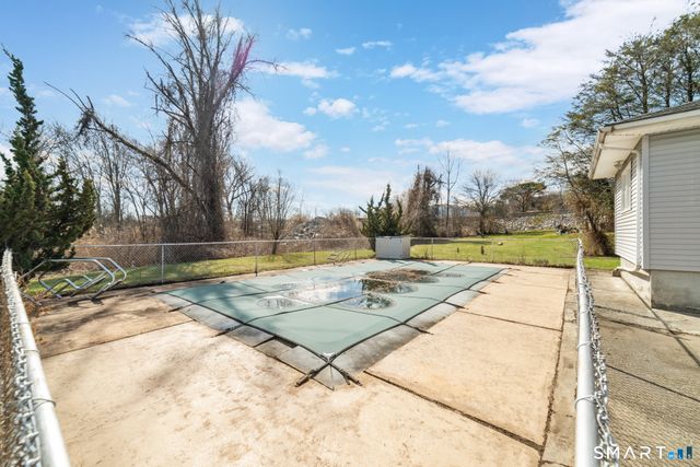 100 Prindle Road, West Haven, CT 06516