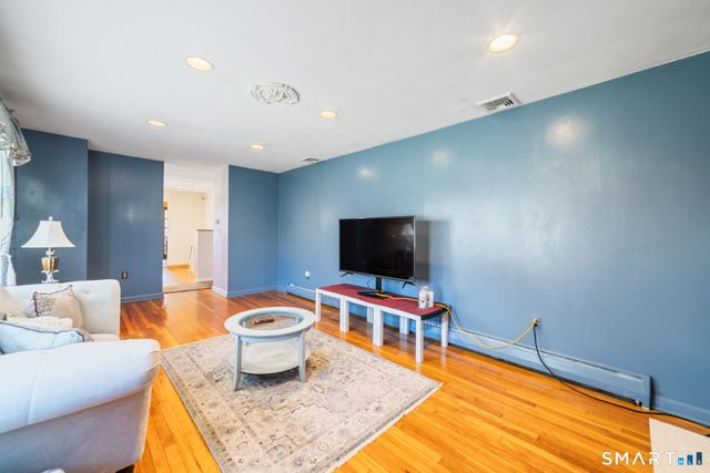 100 Prindle Road, West Haven, CT 06516