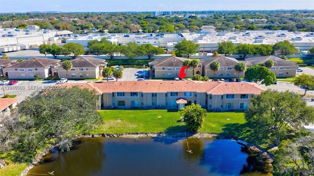 908 Twin Lakes Dr 8-C, Coral Springs, FL 33071