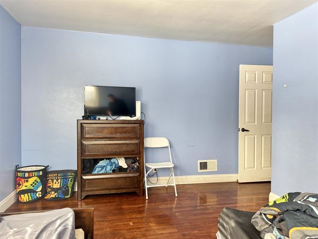 1223 Parchmount Avenue, Kalamazoo, MI 49004