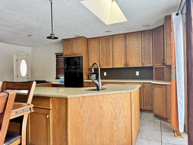 1223 Parchmount Avenue, Kalamazoo, MI 49004