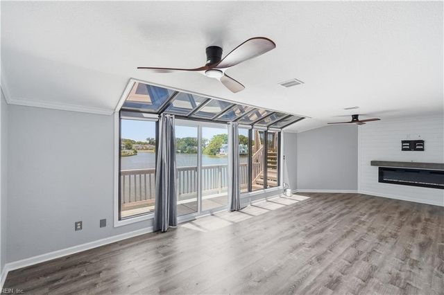 209 Lake DR, Virginia Beach, VA 23451