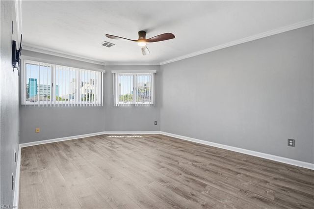 209 Lake DR, Virginia Beach, VA 23451