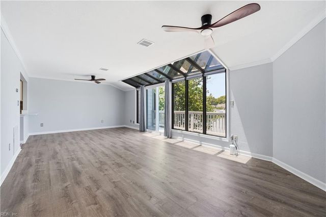 209 Lake DR, Virginia Beach, VA 23451