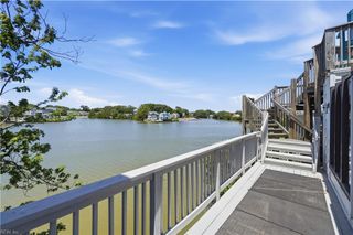 209 Lake DR, Virginia Beach, VA 23451
