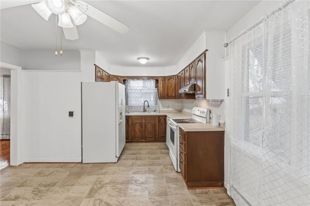 21 Webb Street, Providence, RI 02908