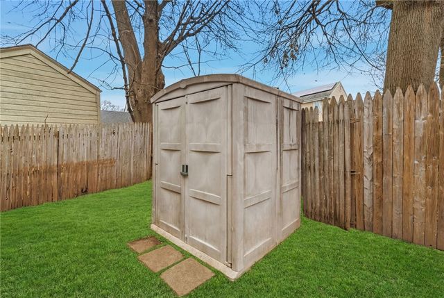 21 Webb Street, Providence, RI 02908