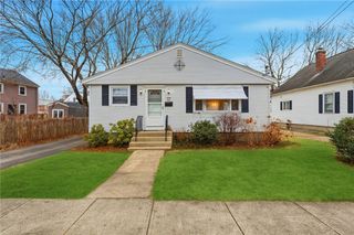 21 Webb Street, Providence, RI 02908