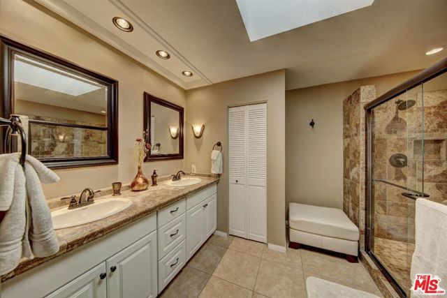 203 Serena Drive, Palm Desert, CA 92260