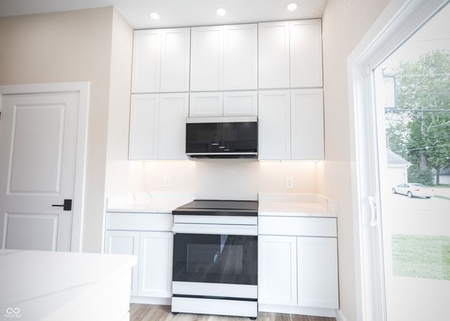 825 Main Street, Elwood, IN 46036