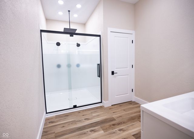 825 Main Street, Elwood, IN 46036