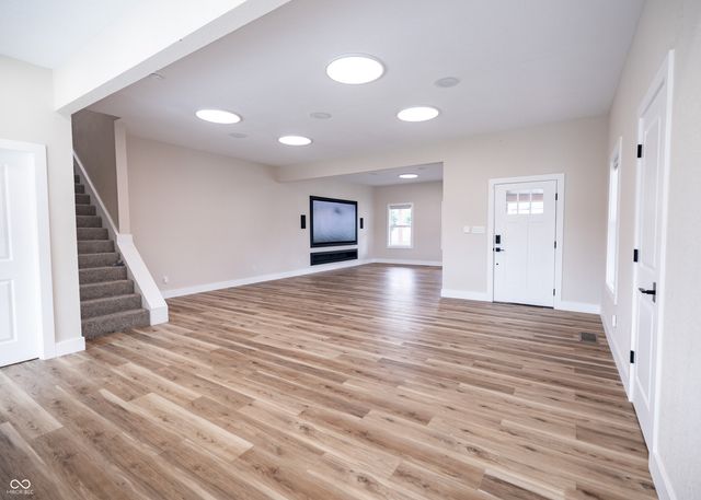 825 Main Street, Elwood, IN 46036