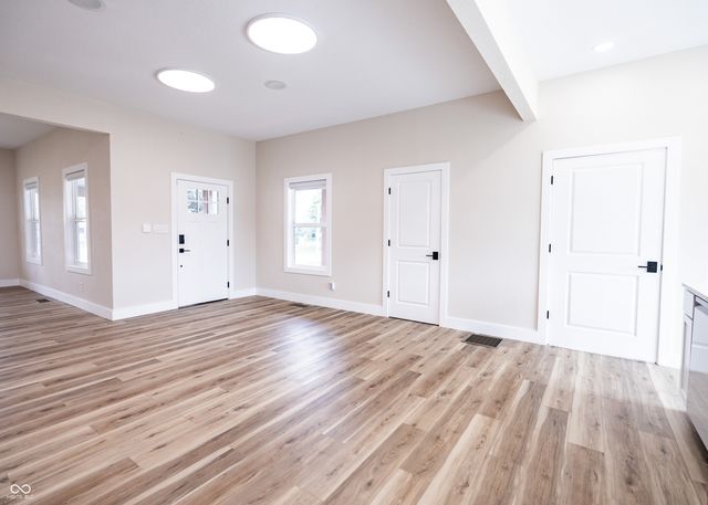 825 Main Street, Elwood, IN 46036