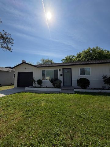 2052 Juanita Court, Modesto, CA 95350
