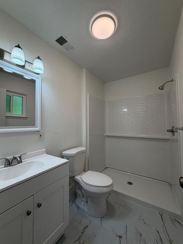 2052 Juanita Court, Modesto, CA 95350