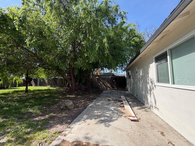 2052 Juanita Court, Modesto, CA 95350