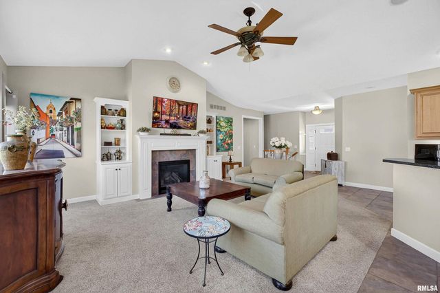 3482 Valleywynds Drive, Bettendorf, IA 52722