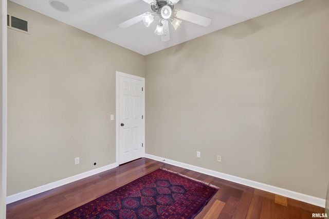 3482 Valleywynds Drive, Bettendorf, IA 52722