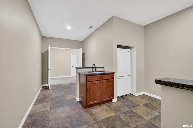 3482 Valleywynds Drive, Bettendorf, IA 52722