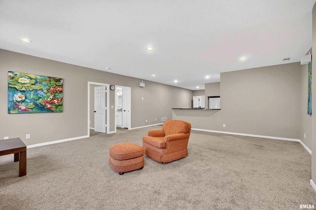 3482 Valleywynds Drive, Bettendorf, IA 52722