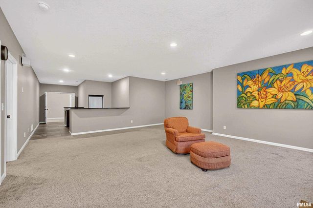 3482 Valleywynds Drive, Bettendorf, IA 52722