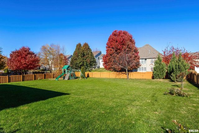 3482 Valleywynds Drive, Bettendorf, IA 52722