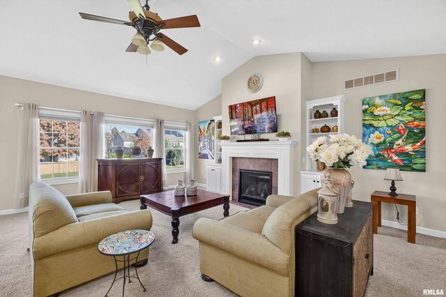 3482 Valleywynds Drive, Bettendorf, IA 52722