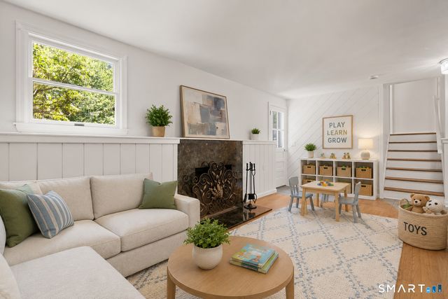 8 Ground Pine Road, Wilton, CT 06897
