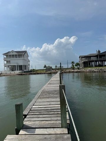 11142 Sportsman Road, Galveston, TX 77554