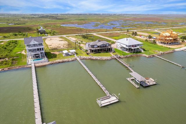 11142 Sportsman Road, Galveston, TX 77554
