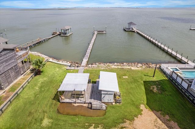 11142 Sportsman Road, Galveston, TX 77554