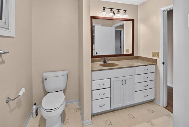 6806 Stratford Drive, Madison, WI 53719