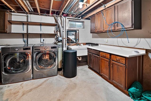 6806 Stratford Drive, Madison, WI 53719