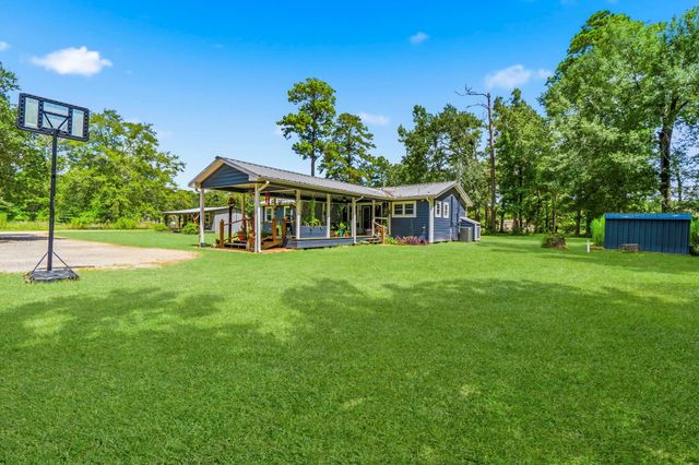 368 County Road 2222, Cleveland, TX 77327