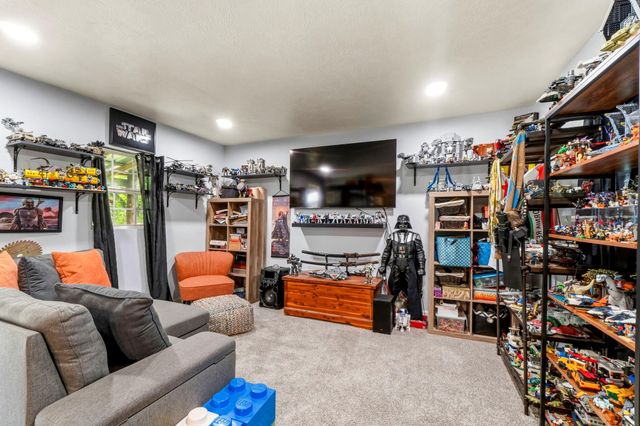 368 County Road 2222, Cleveland, TX 77327