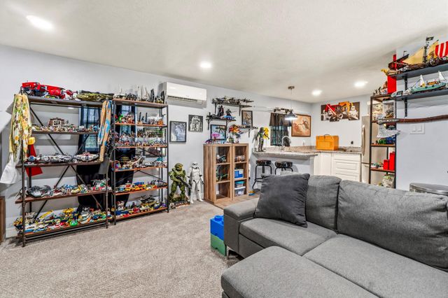 368 County Road 2222, Cleveland, TX 77327