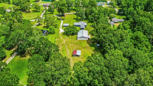 368 County Road 2222, Cleveland, TX 77327